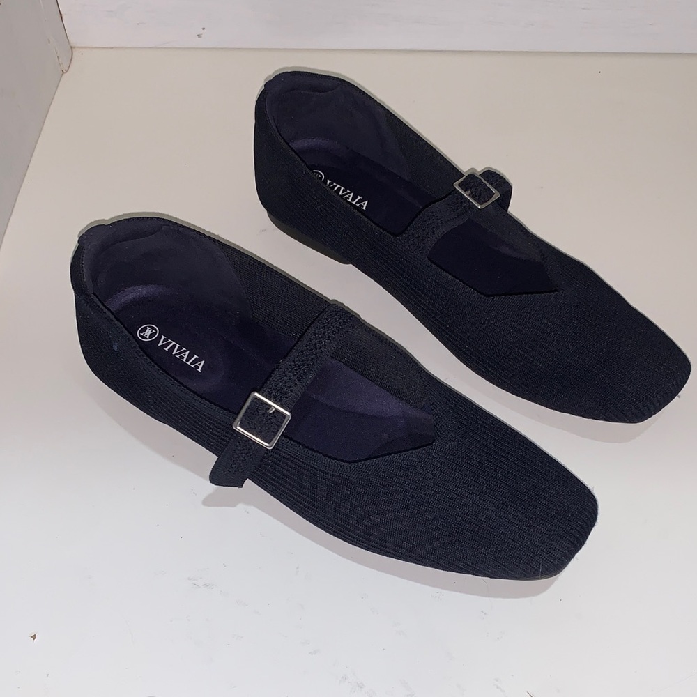 VIVAIA Women's NAVY BLUE Mary Jane Shoes SIZE 42